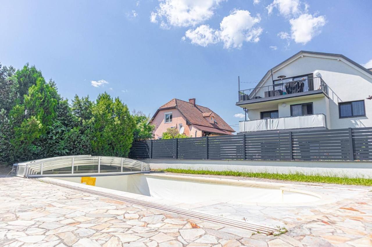 Privatunterkunft Triple In An Elegant House Gd *